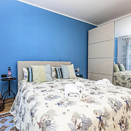 Apartment Real Italian Estate - Lighthouse Marina View