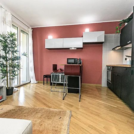 Real Italian Estate - Lighthouse Marina View Apartment *
